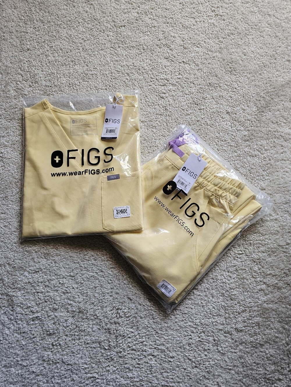 Figs Beautiful Butter Yellow Scrub Set